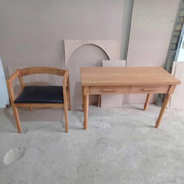 میز تحریر دو کشو به همراه صندلی
